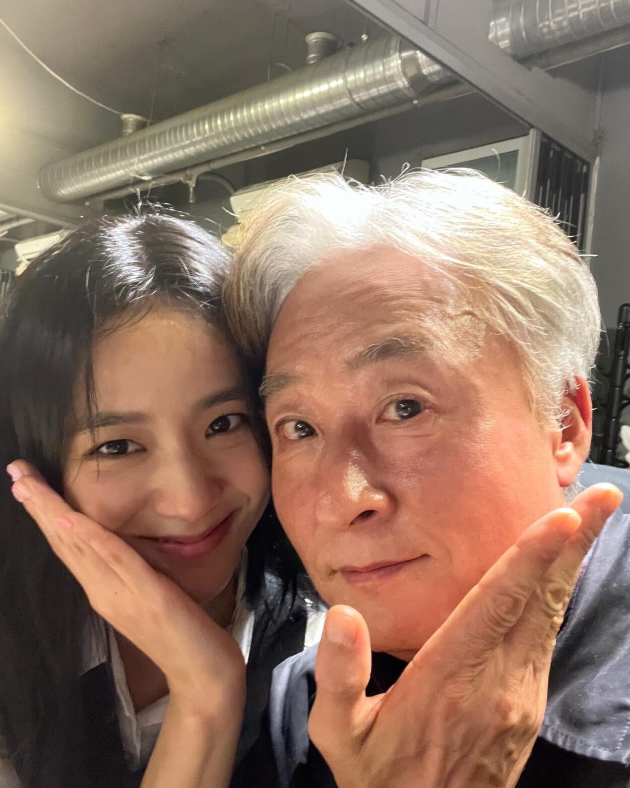 230922 alrun85 IG Update w/ Jisoo