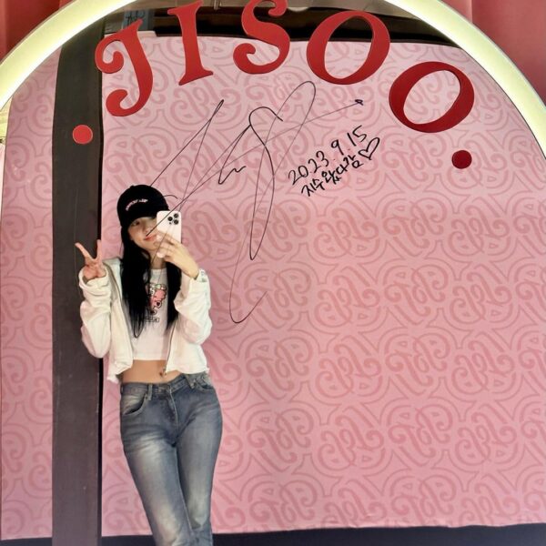230915 Jisoo IG Update