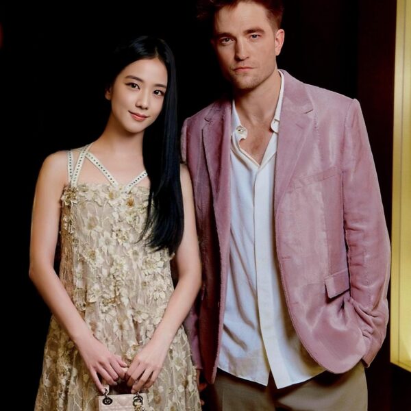 231007 Jisoo @ DIOR J'ADORE event in Paris w/ Robert Pattinson