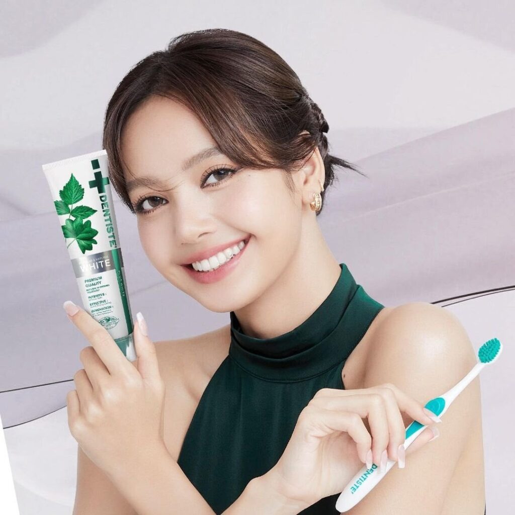 231012 LISA X DENTISTE