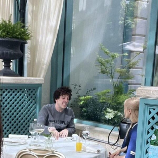 20231015 Rose spotted with Columbia Records CEO, Ron Perry.