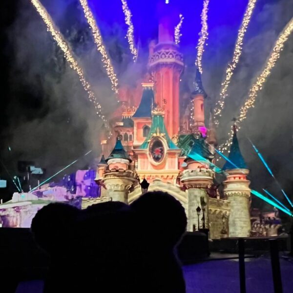 231008 annawintourrr IG Story Update w/ Jennie