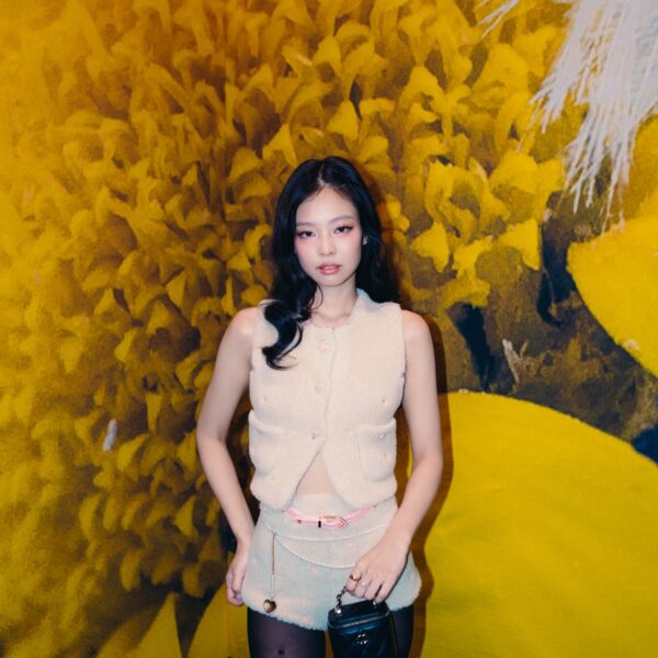 231003 Jennie @ CHANEL Paris Fashion Week