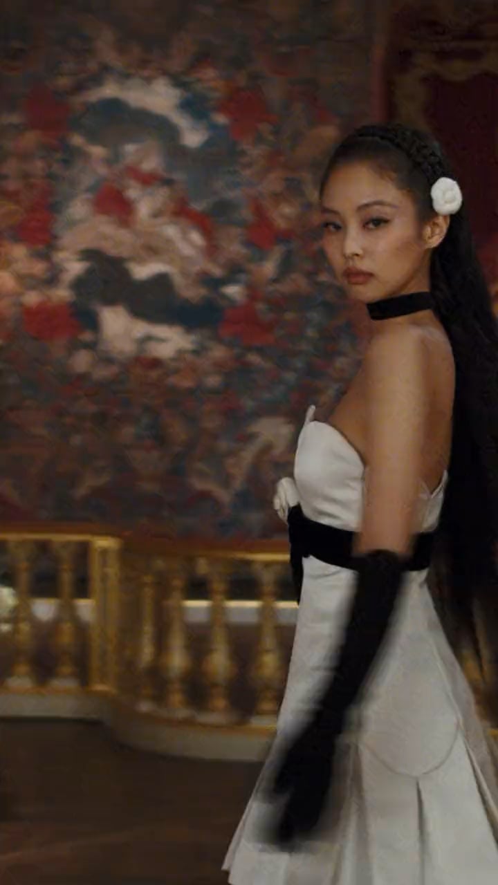231130 Vogue Business X Update w/ Jennie