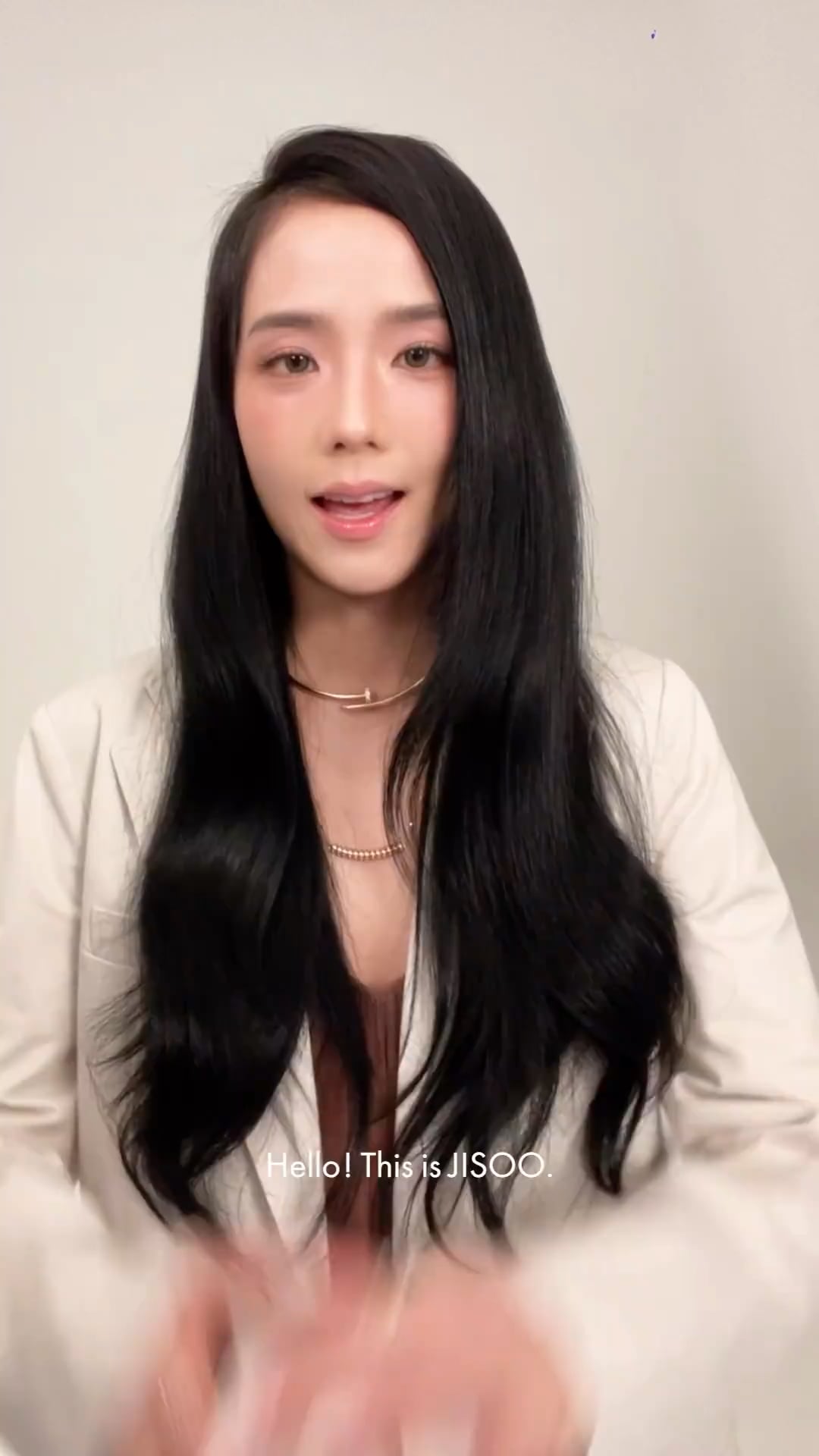 231101 Jisoo for ELLE Singapore November 2023 Issue