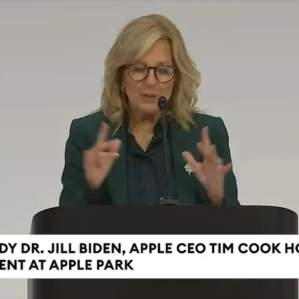 231117 ROSÉ gave a speech about mental health @ the APEC Summit event, hosted by the First Lady Dr. Jill Biden and Tim Cook