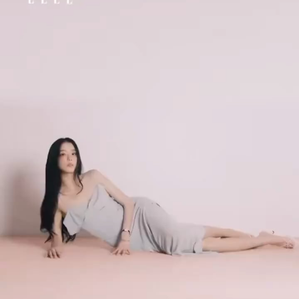 231108 Jisoo for ELLE Singapore