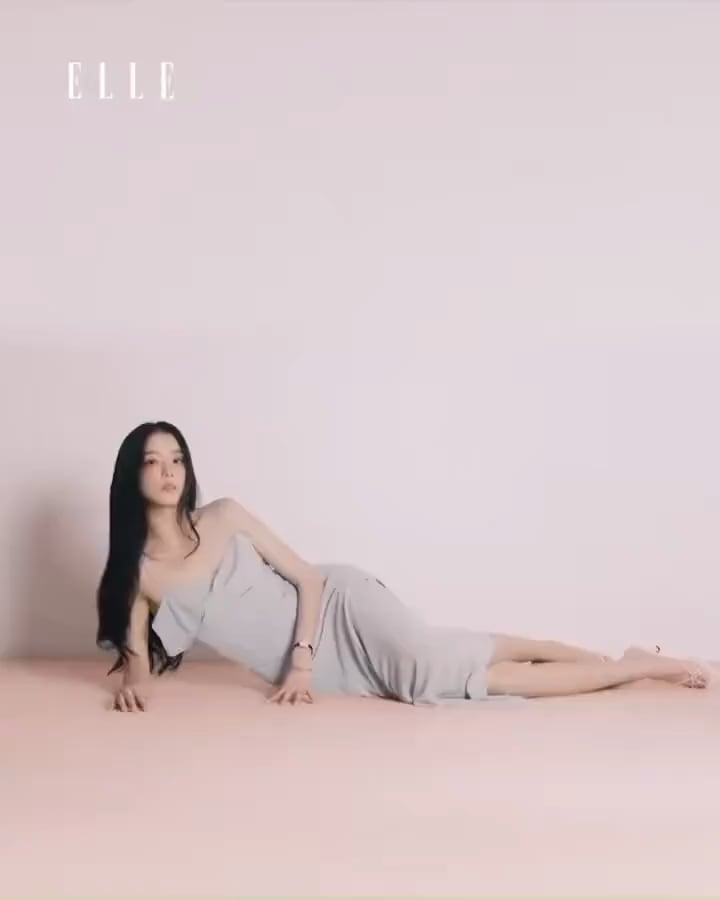 231108 Jisoo for ELLE Singapore