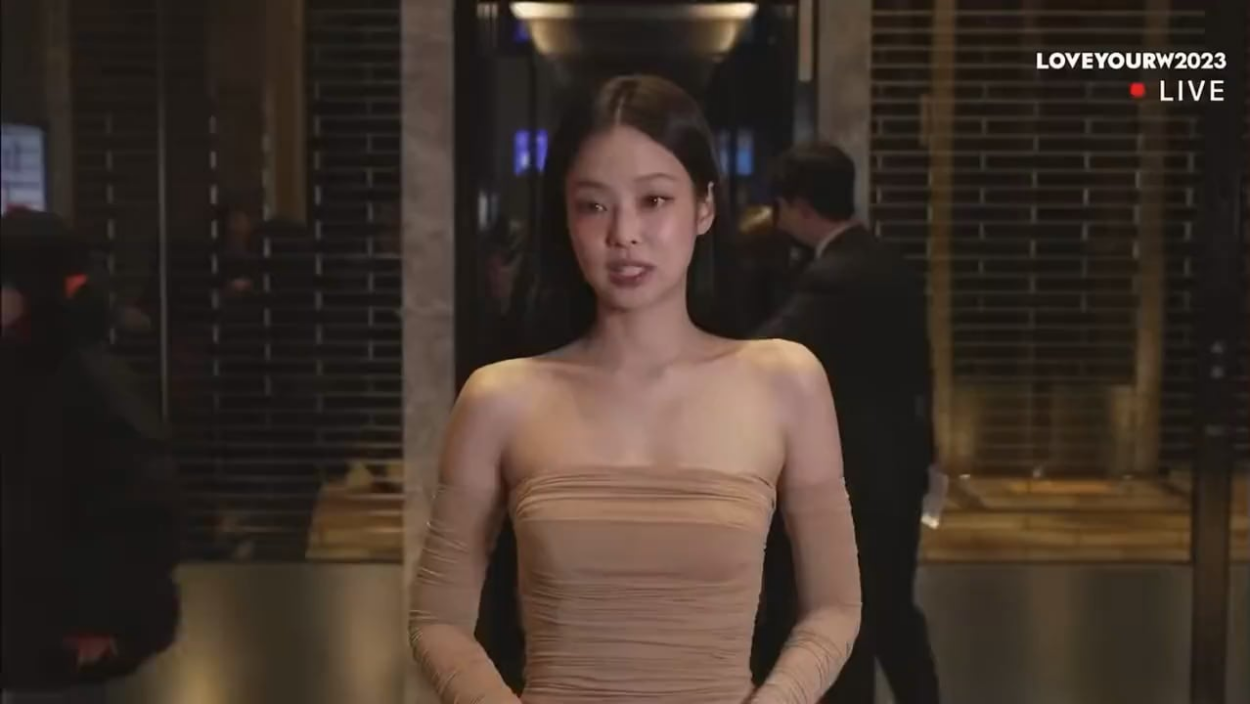 231124 Jennie arrives @ W Korea’s ‘Love Your W’ Event in Seoul
