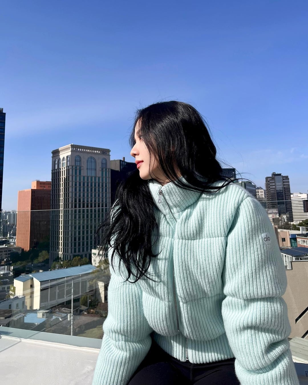 231119 Jisoo IG Update