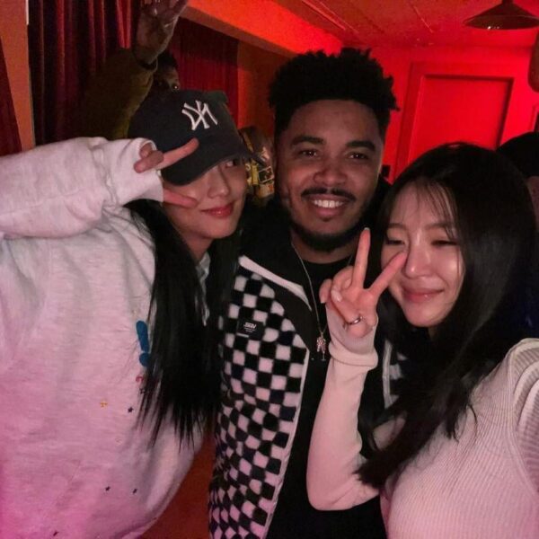 231122 tbhits IG Update w/ Jisoo