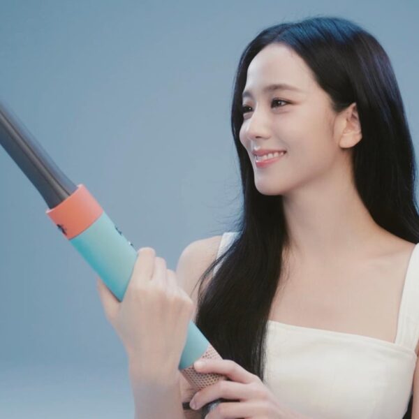 231204 Jisoo for Dyson Hair Care