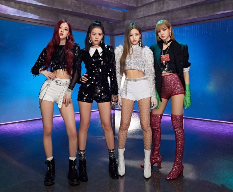 231206 BLACKPINK re-signs with YG Entertainment [Official]
