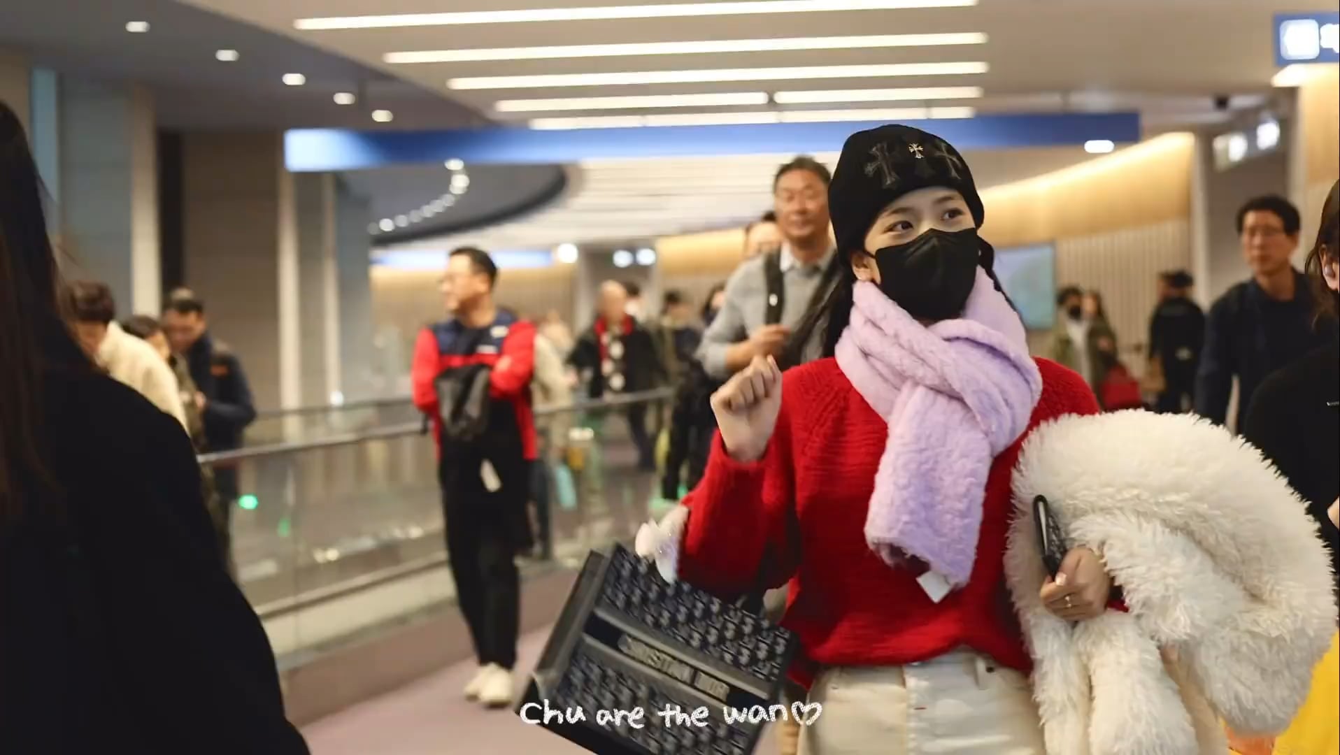 231208 Jisoo @ Incheon International Airport (Arrival from Paris)