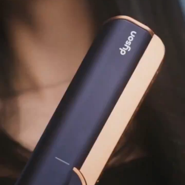 231218 Jisoo for Dyson Hair Care