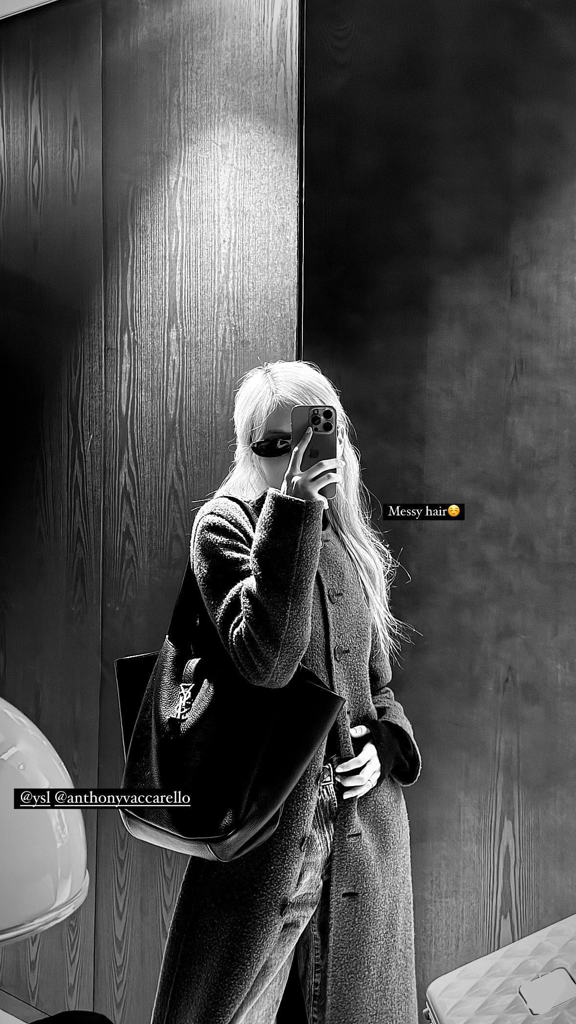 231219 Rosé IG Story Update