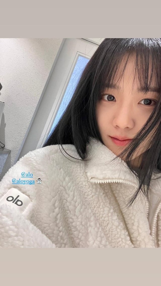 231210 Jisoo IG Story Update