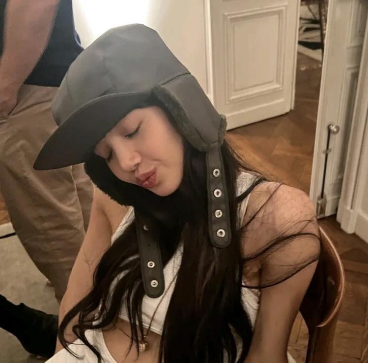 231210 does anyone know where this photo is from?