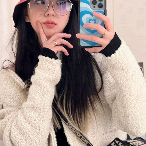 220304 Jisoo