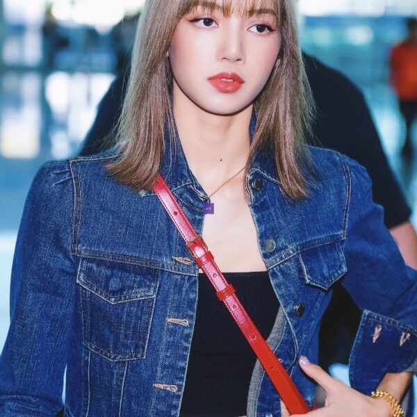 190830 Lisa