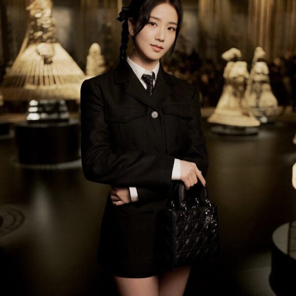 240227 Jisoo @ DIOR Paris Fashion Week