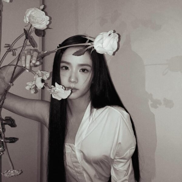 240203 Jisoo IG Update