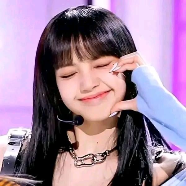 Lisa cute
