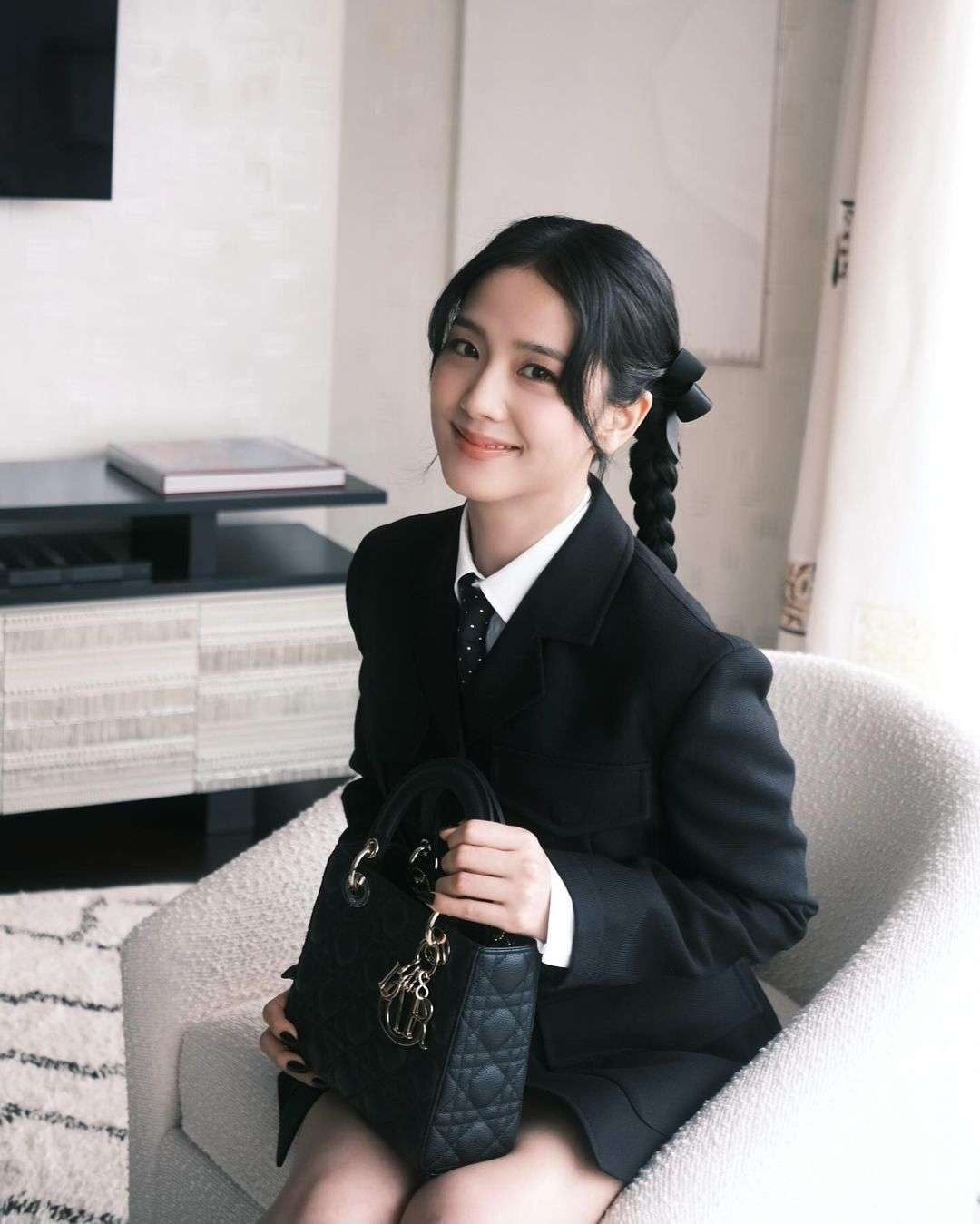 240228 Jisoo