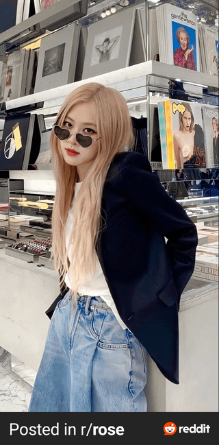 Happy birthday Rosé, lots of health, fulfillment of dreams, smiles and happy moments, keep developing and doing what you love. 🎂🎂🎂I love you Rosé ♥️♥️♥️