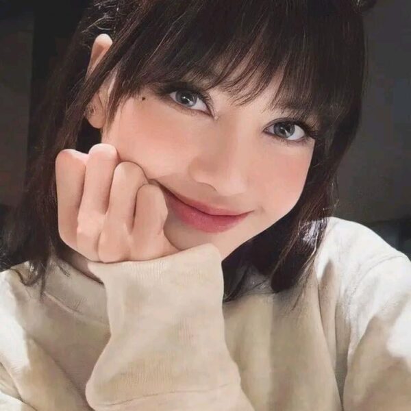 Cute Lisa