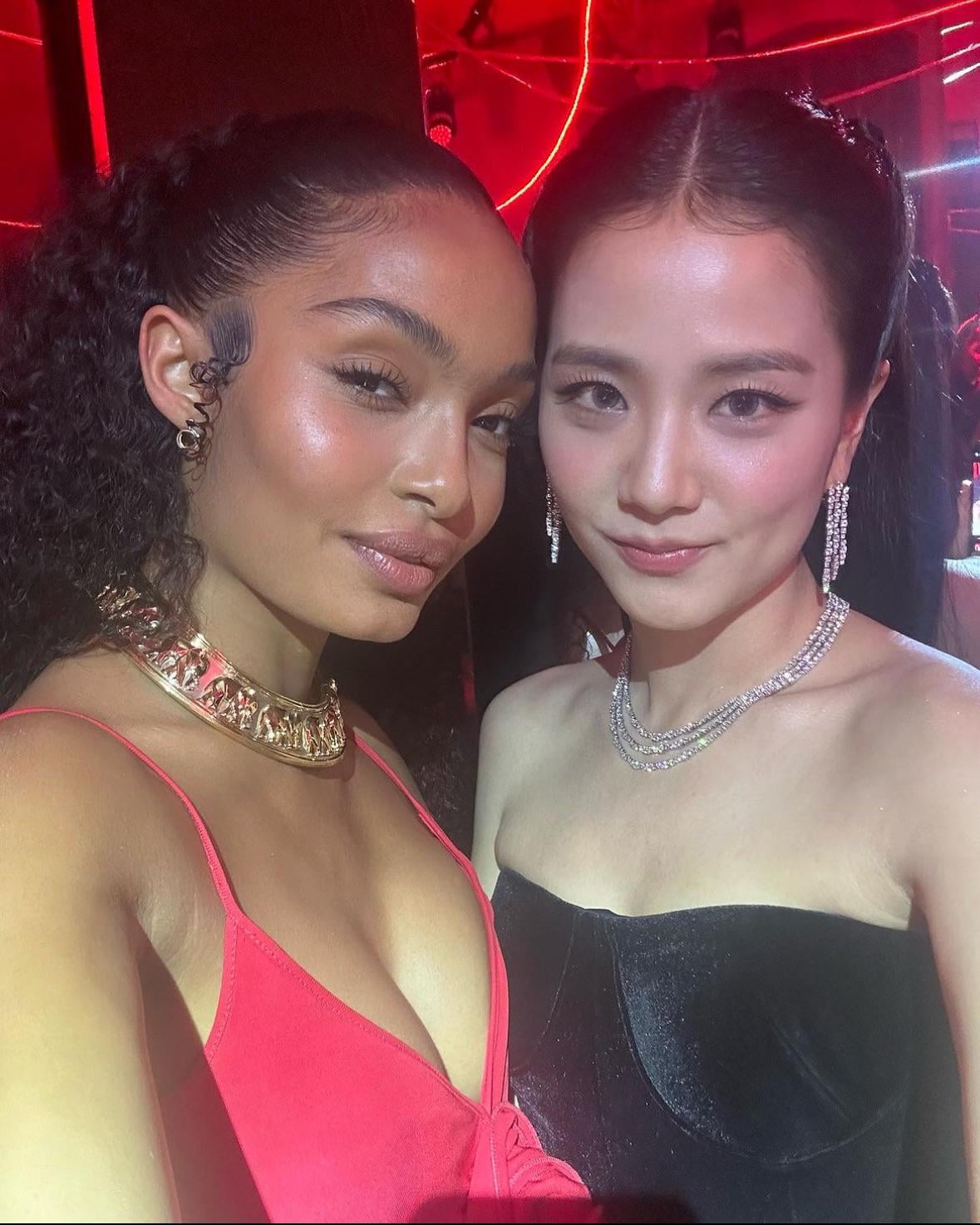 240208 yarashahidi IG update w/Jisoo