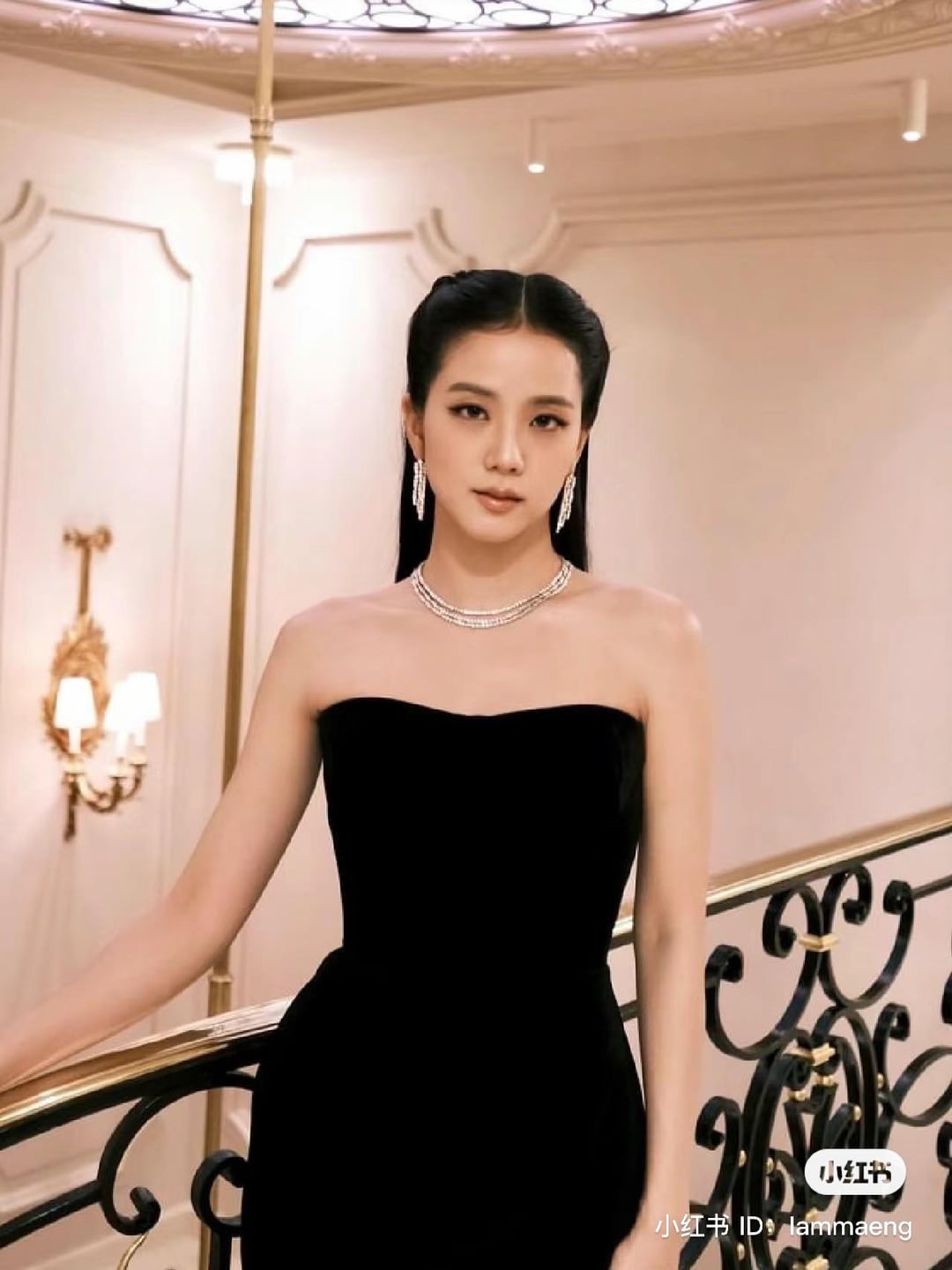 240211 Maeng Xiaohongshu Update w/ Jisoo