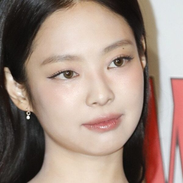 20240331 Jennie reportedly to release her solo album in June