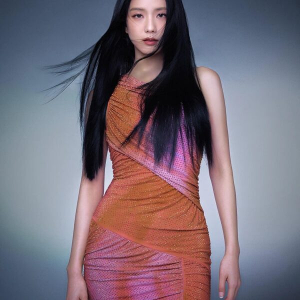 240306 Jisoo for self-portrait