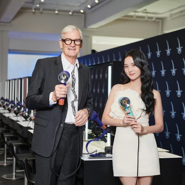 240319 Jisoo for Dyson Hair Care