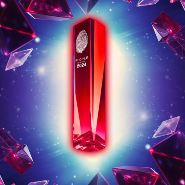 Lisa is among ten finalists out of the 100 nominees for the Popular Award of the Year by The People Awards 2024.