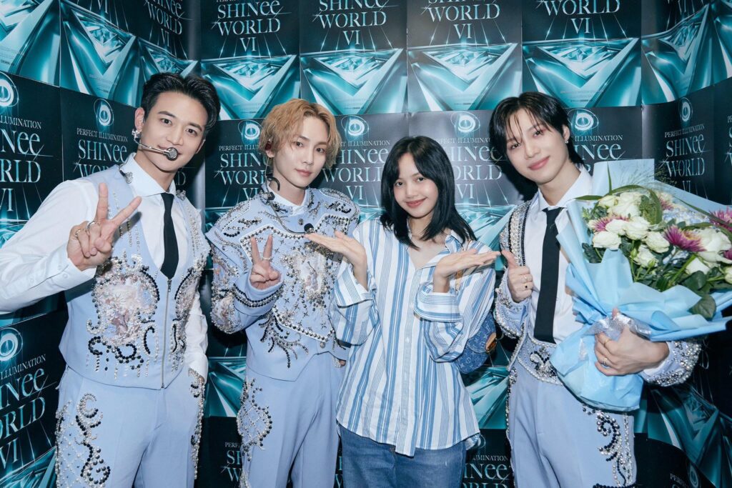 240302 Lisa with SHINee