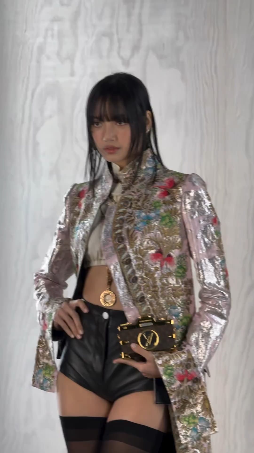 240305 Lisa @ LOUIS VUITTON Paris Fashion Week