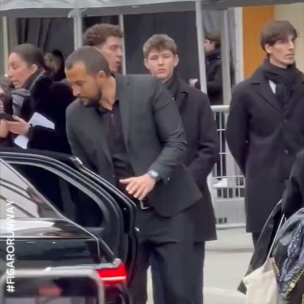 240305 Jennie @ CHANEL Paris Fashion Week