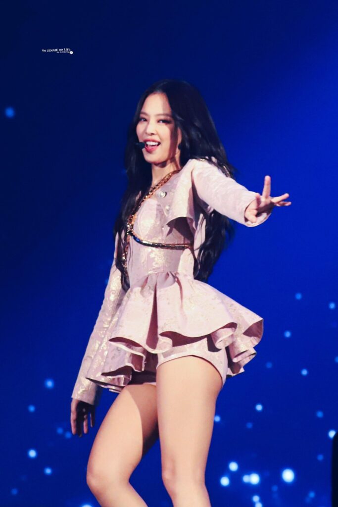 221015 Jennie