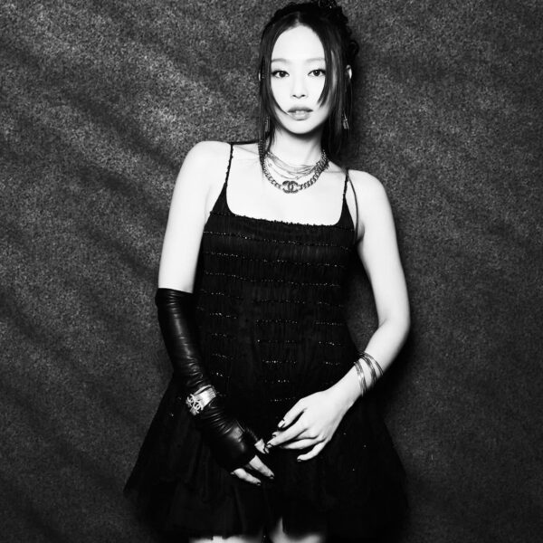 240305 saskialawaks IG Update w/ Jennie