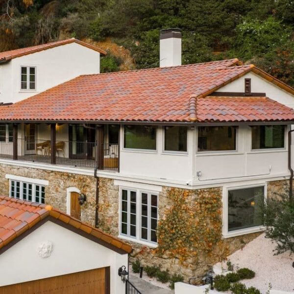 240416 Mansion Global: Blackpink’s Lisa Buys Nearly $4 Million Beverly Hills, California, Home