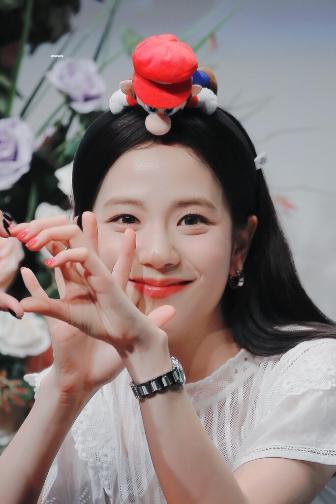 230506 Jisoo