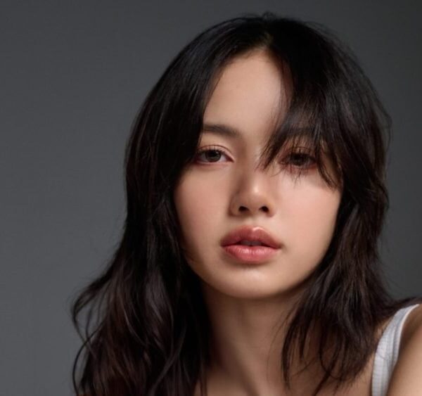 240410 Variety: BLACKPINK’s Lisa and Her Company Lloud Co. Partner With RCA Records