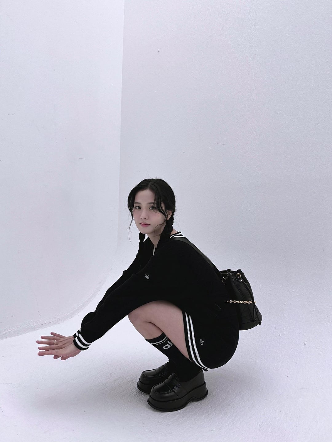 240424 Jisoo Bubble Updates