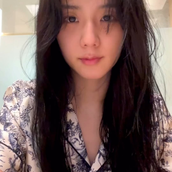 240424 Jisoo IG Story Update