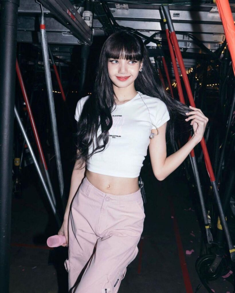 Lisa is so cute