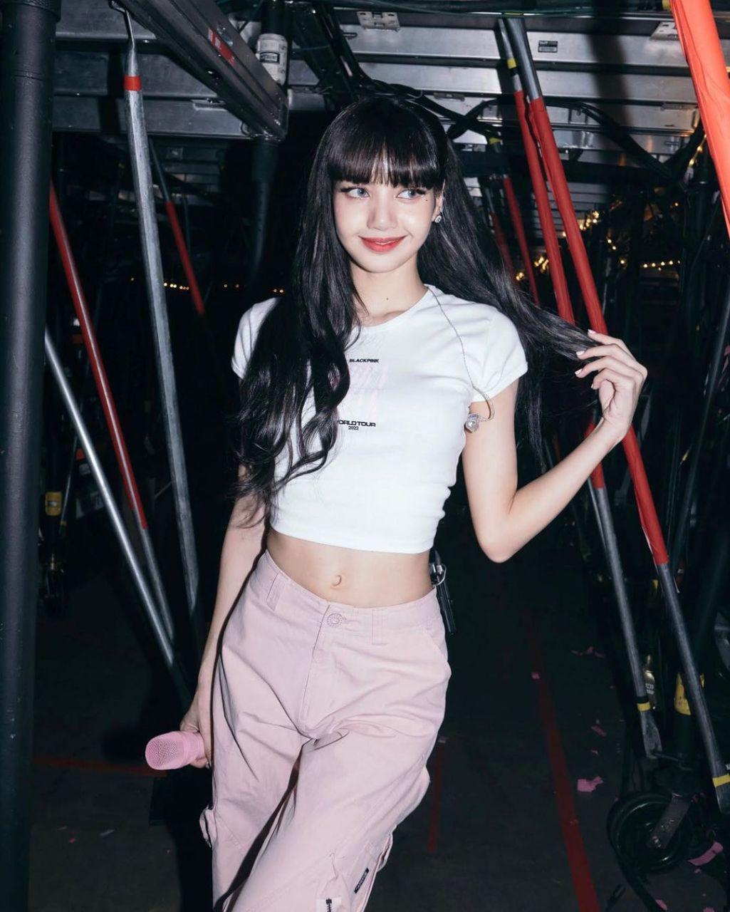 Lisa is so cute