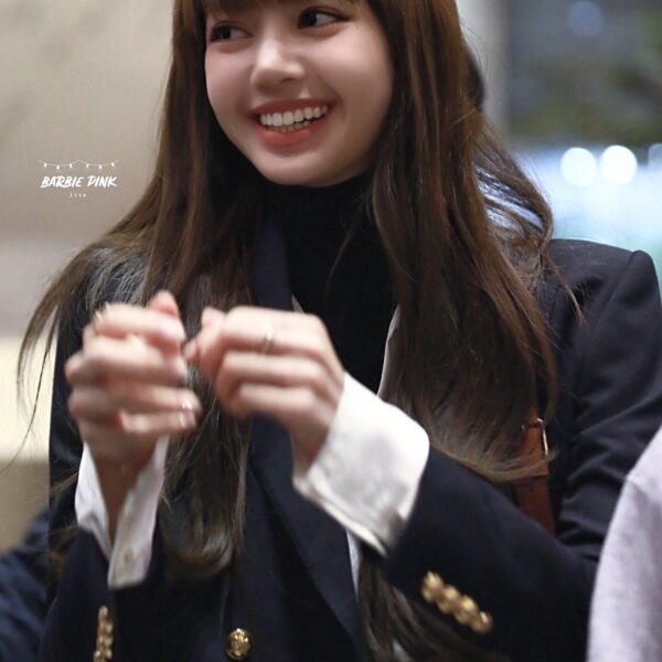 Lalisa Manoban is sooo cute