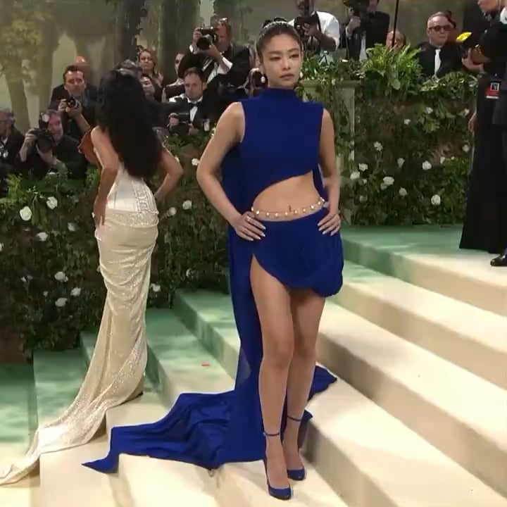 240506 JENNIE arrives at the Met Gala 2024